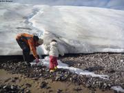 896 Lessive au pied du glacier