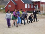 208 Jeunes en fete a Qaanaaq