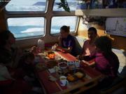 259i Lunch tout en derivant avec les glaces