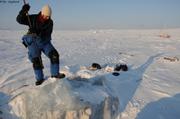 320 France casse glace