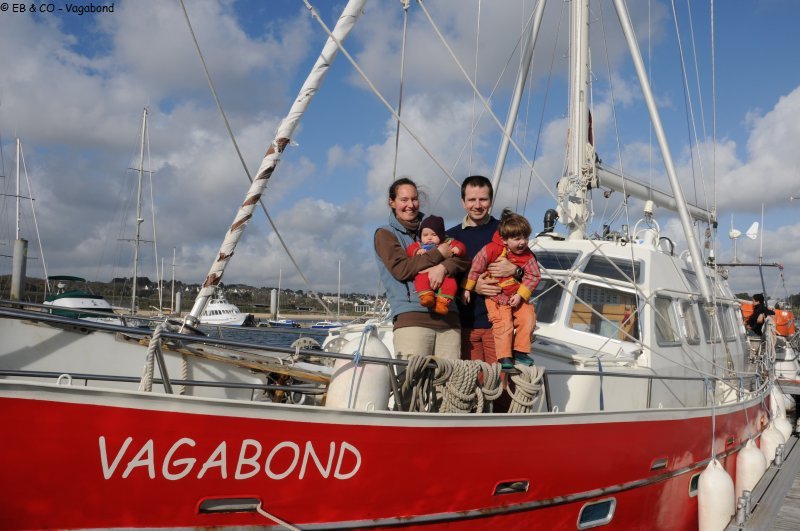 110 Aurore Leonie France et Eric sur Vagabond a Brest