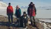 Famille au-dessus Arctic Bay ©EB
