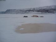 Melange sable et neige dans fjord Muskox