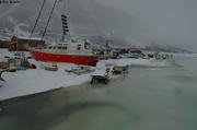 Grande maree et neige fraiche a Grise Fiord 25 juin