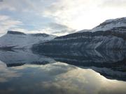 Reflet2 fjord Starnes ©EB