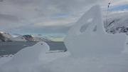 Phoque et bateau en neige par Leonie ©EB