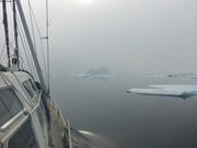 Iceberg dans la brume ©EB