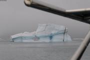 Iceberg perce ©Leonie Brossier