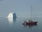 Iceberg mouillage devant Grise Fiord ©EB