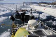 Vagabond lutte pour echapper aux glaces contre les iles Skerries©EB