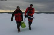 Eric et Emmanuel mesurent ile de glace