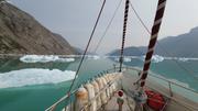Navigation dans les glaces du fjord Qoroq©Marc Givry