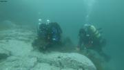 1731 Jochen et Eric plongeurs Akunap Nuna collecte coralline©Jean Perrin