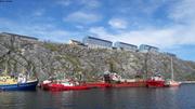 141a Vagabond dans le port de Nuuk