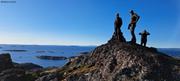 Au-dessus de Vagabond au mouillage au Labrador©Marilyne Lecourtois