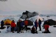 Iceberg noir entamme et visiteurs