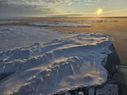 Anciennes cretes de pression et jeune glace©EB